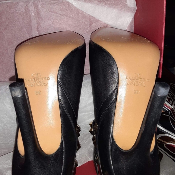 Valentino - Picture 3 of 7